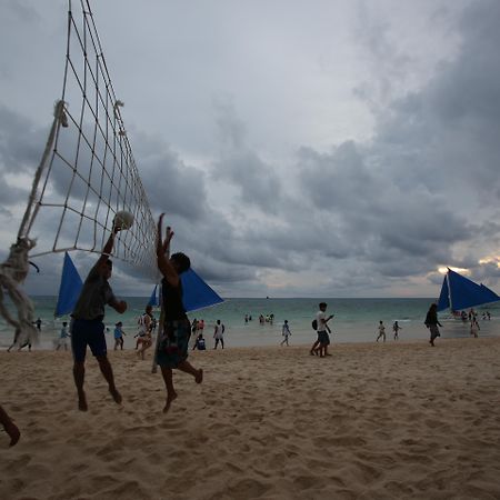 Crown Regency Beach Resort Manoc-Manoc Exteriör bild