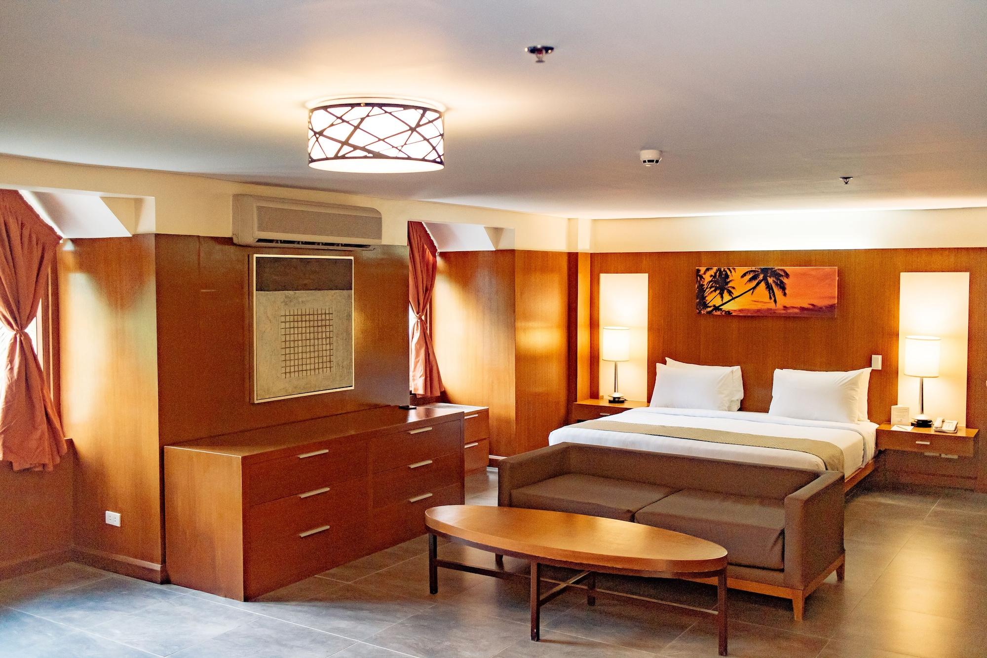 Crown Regency Beach Resort Manoc-Manoc Exteriör bild