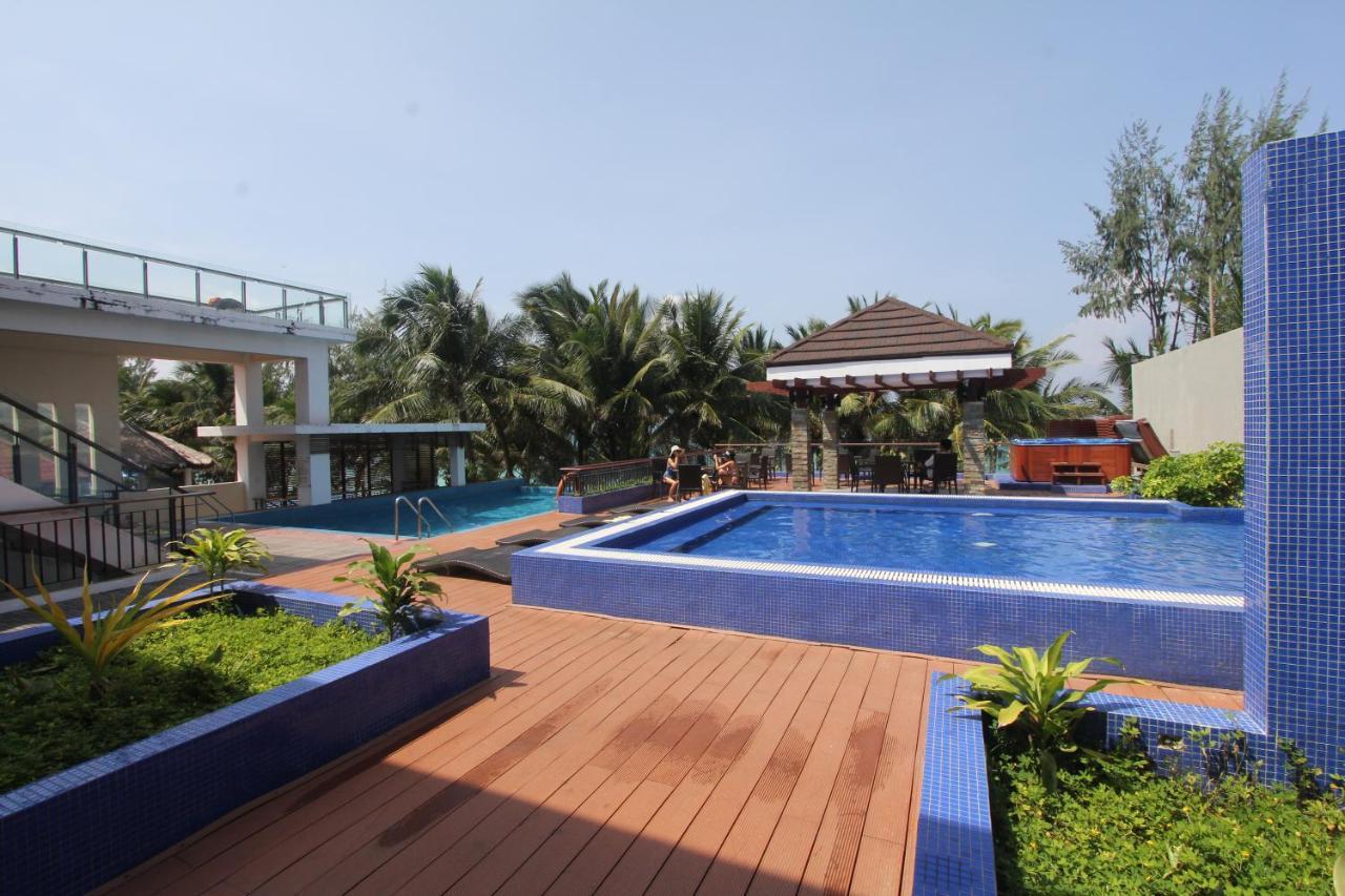 Crown Regency Beach Resort Manoc-Manoc Exteriör bild